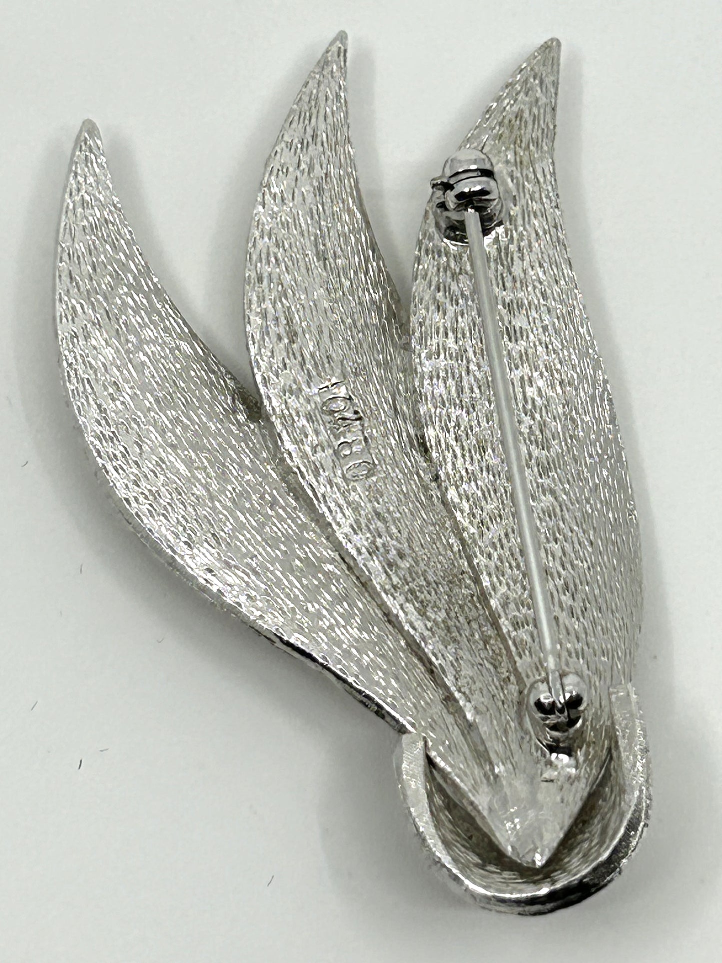 Vintage 3 Leaf Textured Silver Look Brooch
