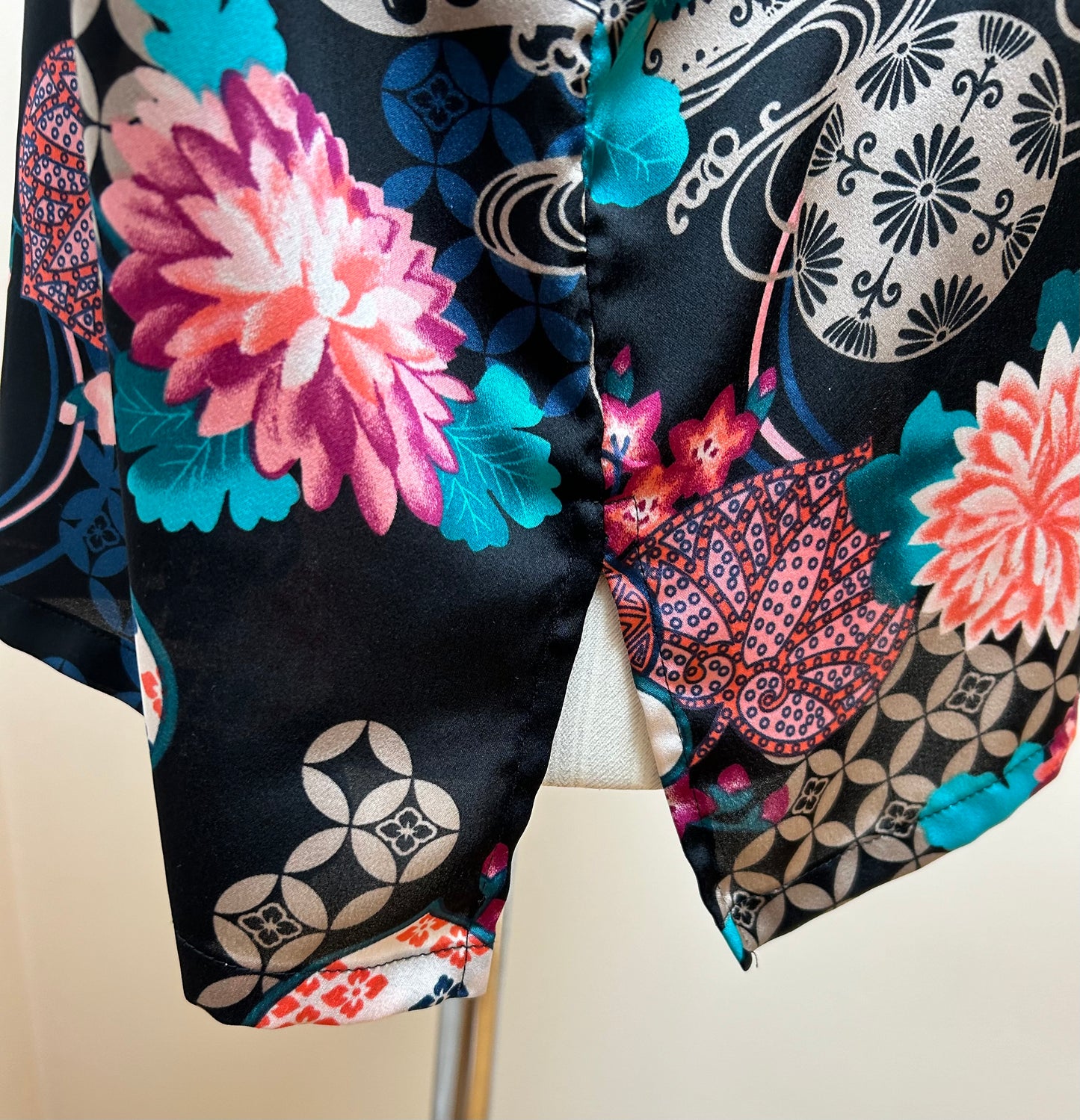 NATORI Asian Florals on Black Mandarin Collar Silky Satin Pajama Set
