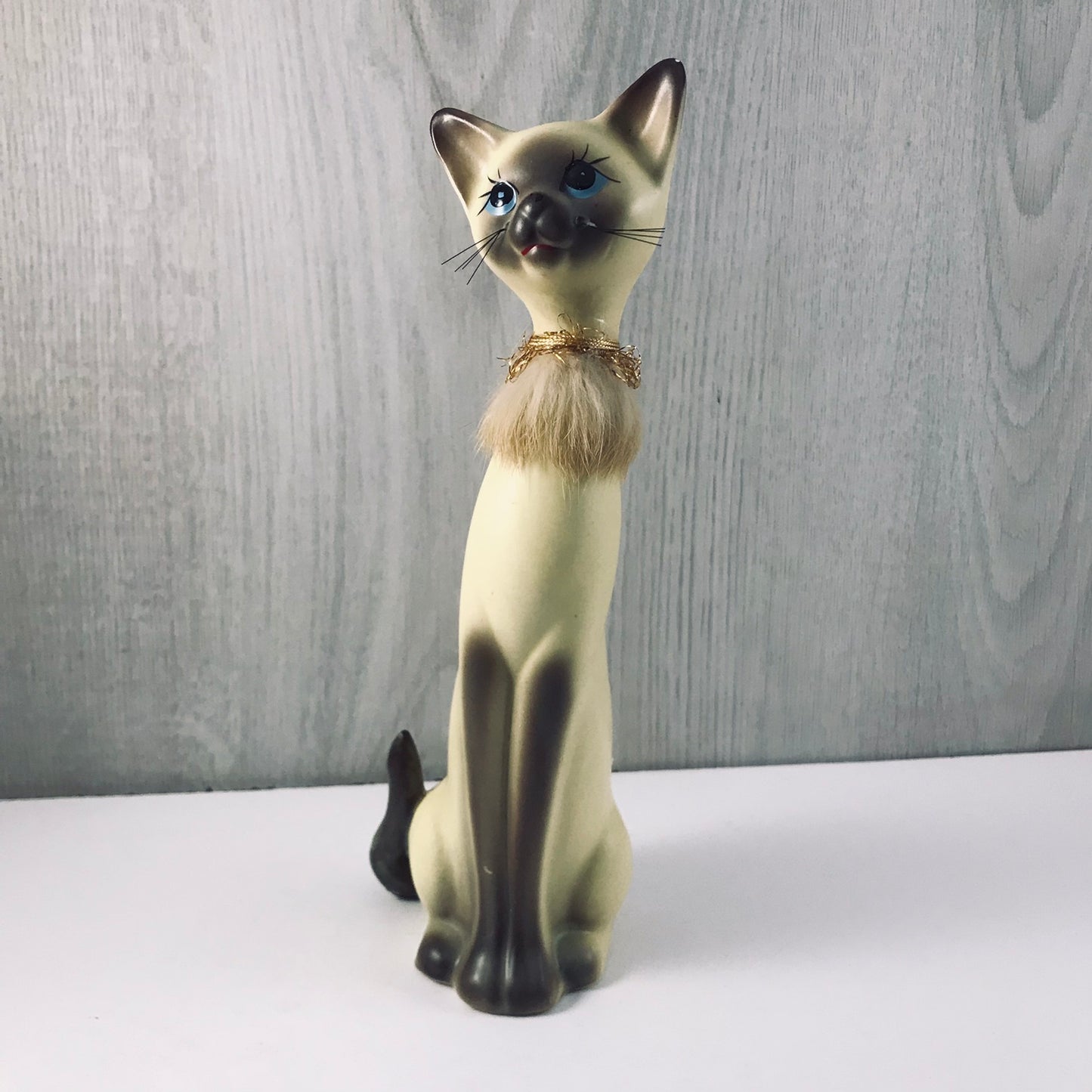 Vintage Giftcraft Trio of Siamese Sitting Ceramic Cats, Furry Gold and Silver Trimmed Collars