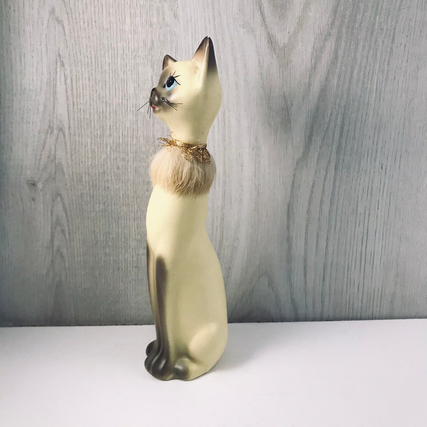 Vintage Giftcraft Trio of Siamese Sitting Ceramic Cats, Furry Gold and Silver Trimmed Collars