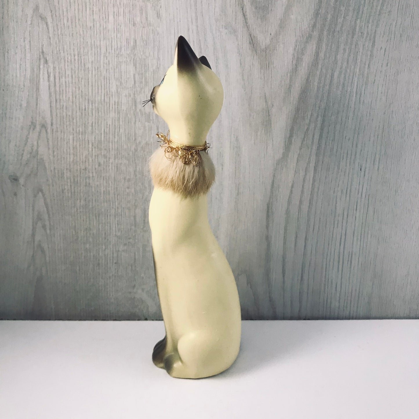 Vintage Giftcraft Trio of Siamese Sitting Ceramic Cats, Furry Gold and Silver Trimmed Collars