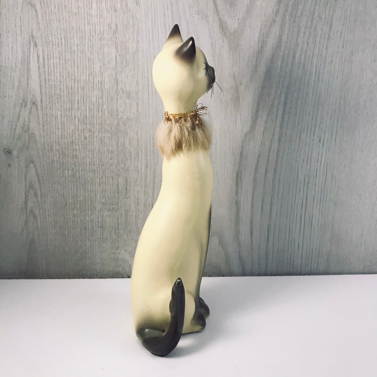 Vintage Giftcraft Trio of Siamese Sitting Ceramic Cats, Furry Gold and Silver Trimmed Collars