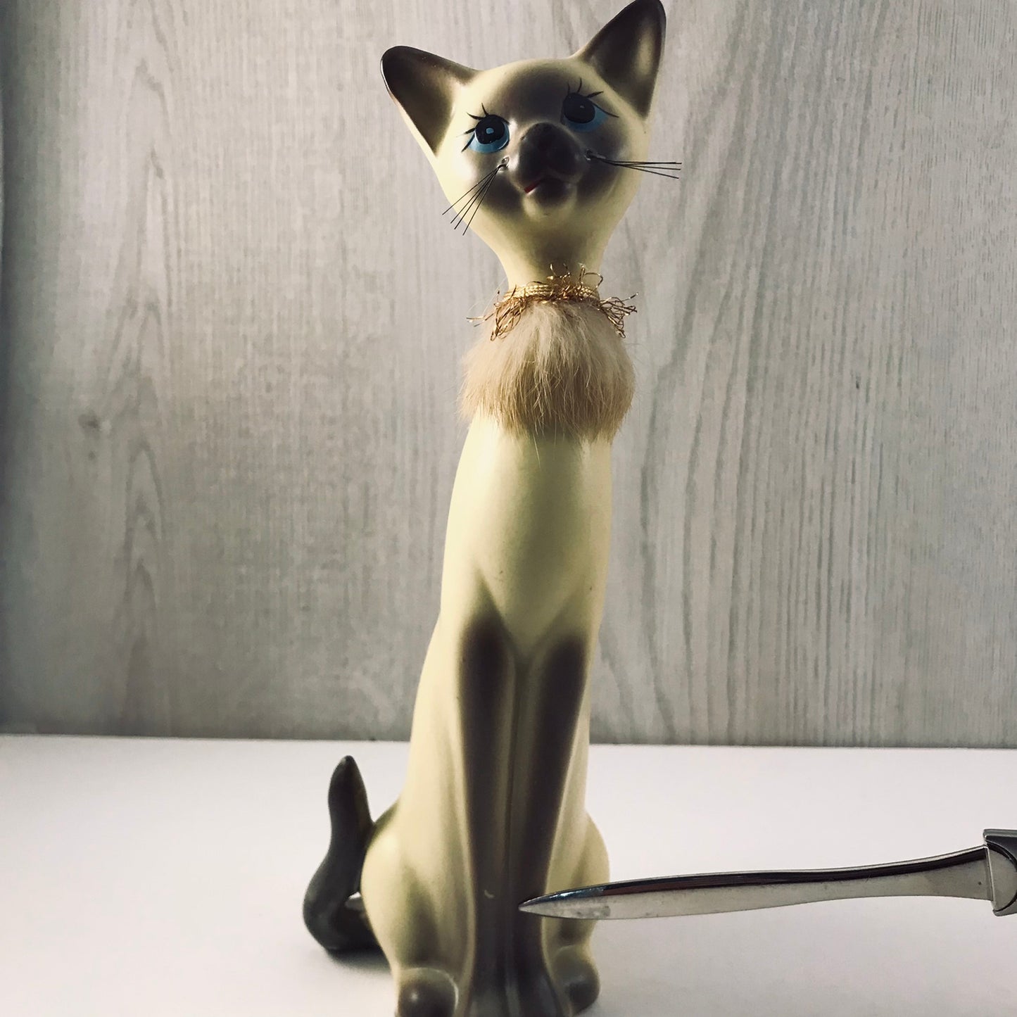 Vintage Giftcraft Trio of Siamese Sitting Ceramic Cats, Furry Gold and Silver Trimmed Collars