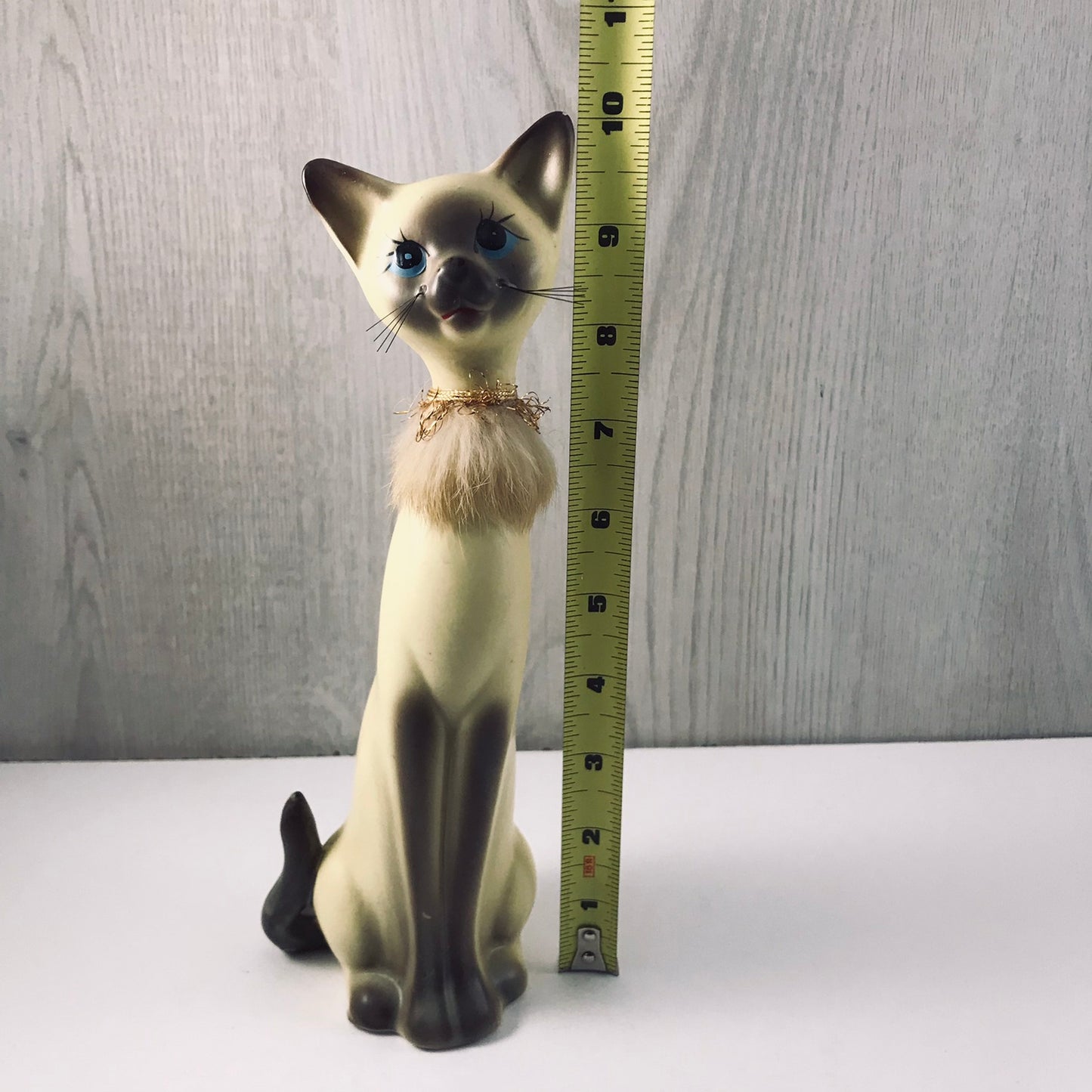 Vintage Giftcraft Trio of Siamese Sitting Ceramic Cats, Furry Gold and Silver Trimmed Collars
