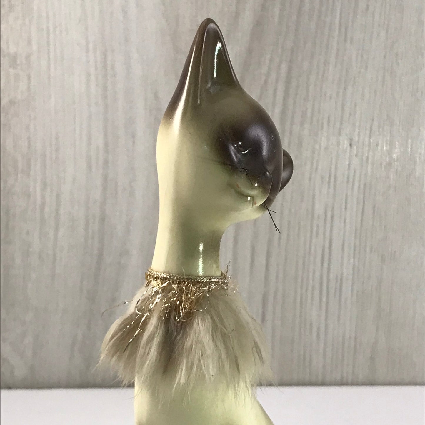 Vintage Giftcraft Trio of Siamese Sitting Ceramic Cats, Furry Gold and Silver Trimmed Collars