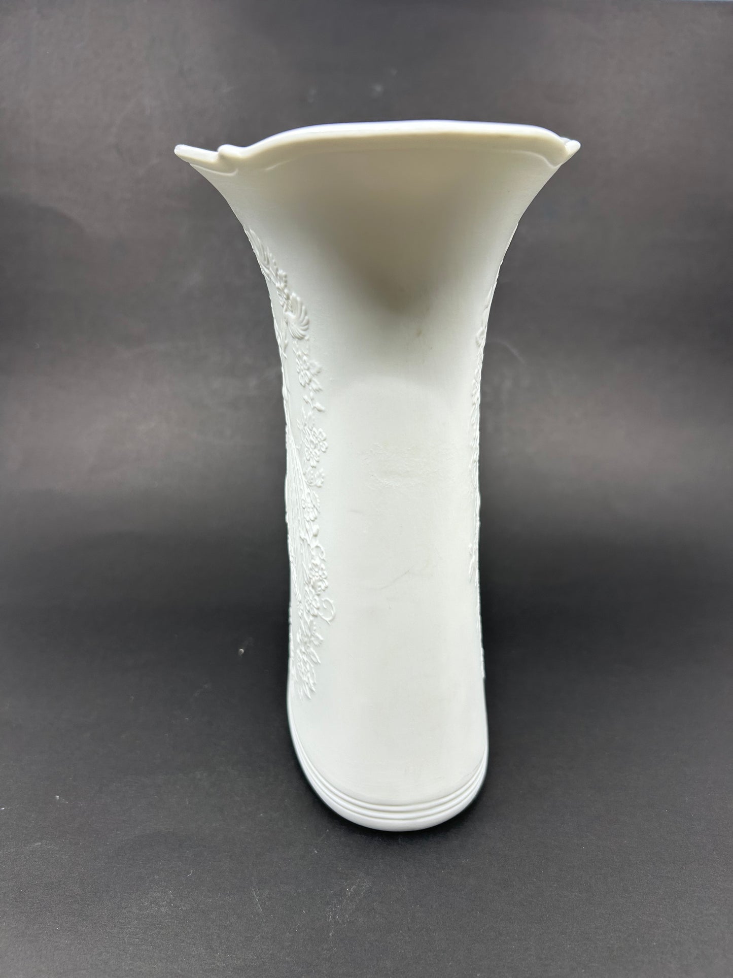AK Kaiser White Porcelain Bisque Vase - Princess and the Cat Raised Motif