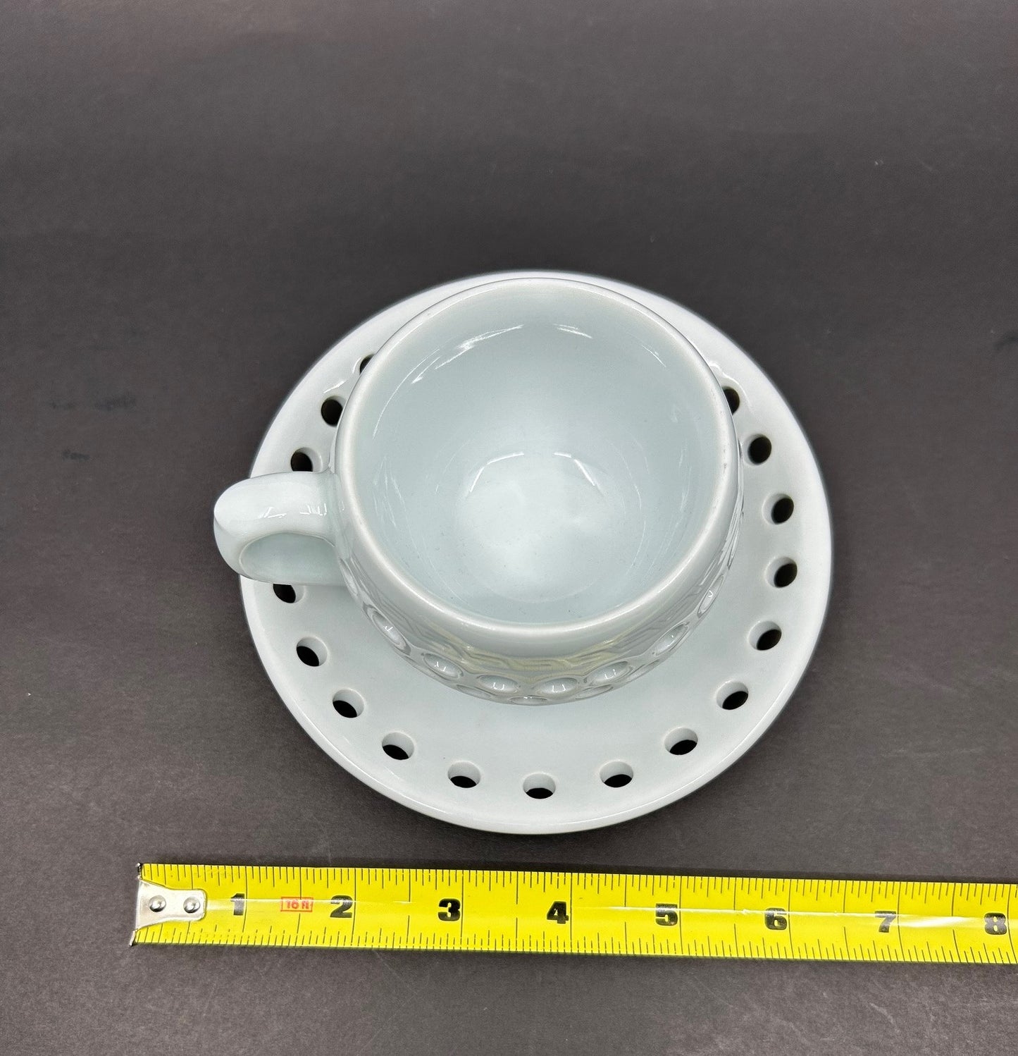 Artisan Contemporary Reticulated Circles Tea cups and Saucer - Set of 4