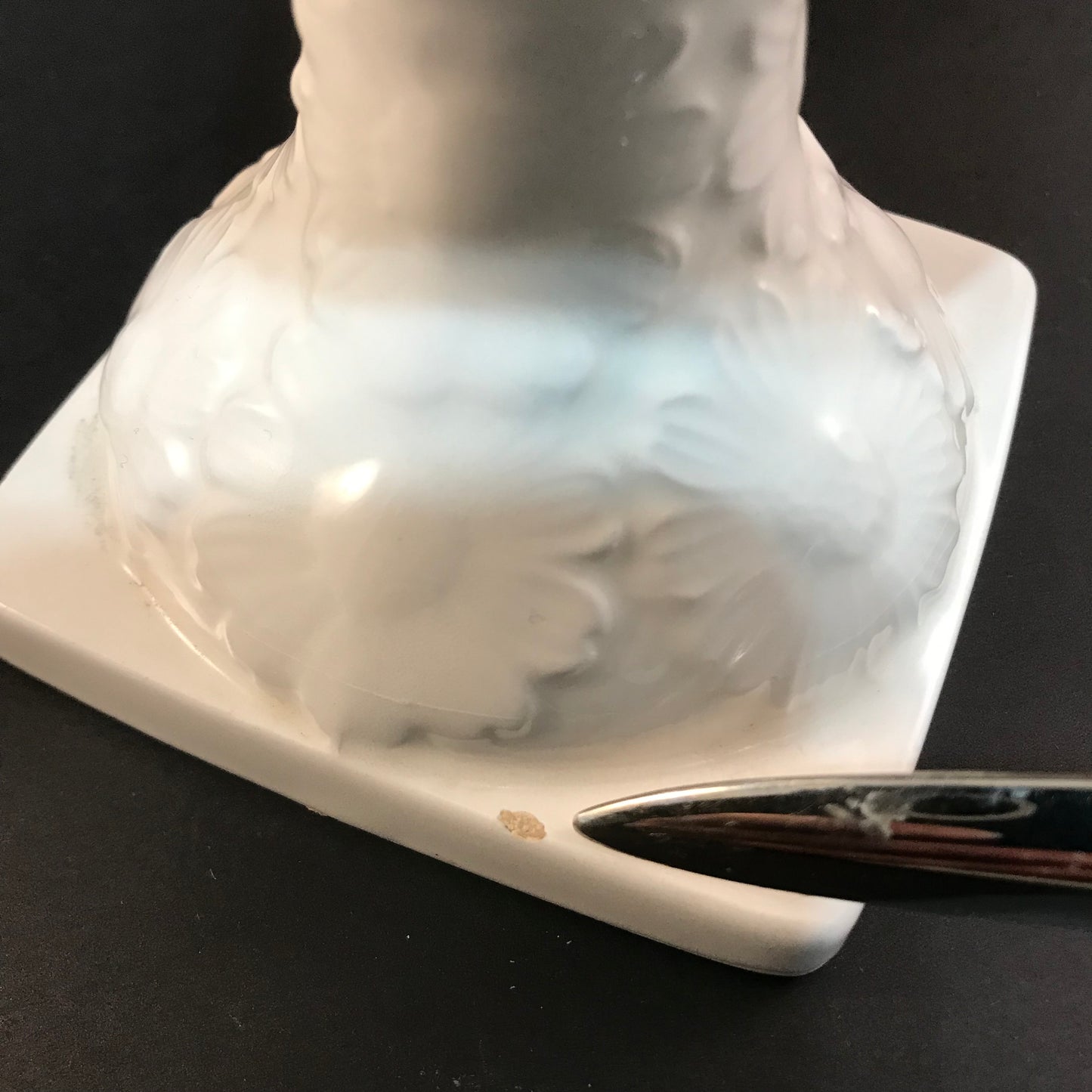 Vintage White Magolica Pedestal Vase/Planter with Daisies