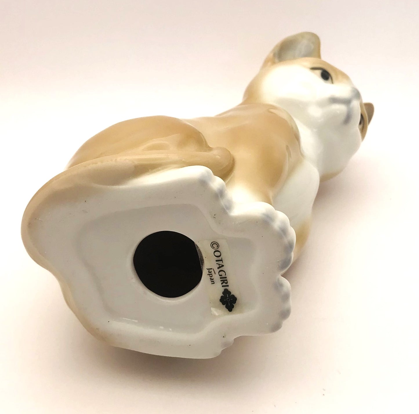 Otagiri Sitting Pretty Smiling Kitty Cat Ceramic Figurine