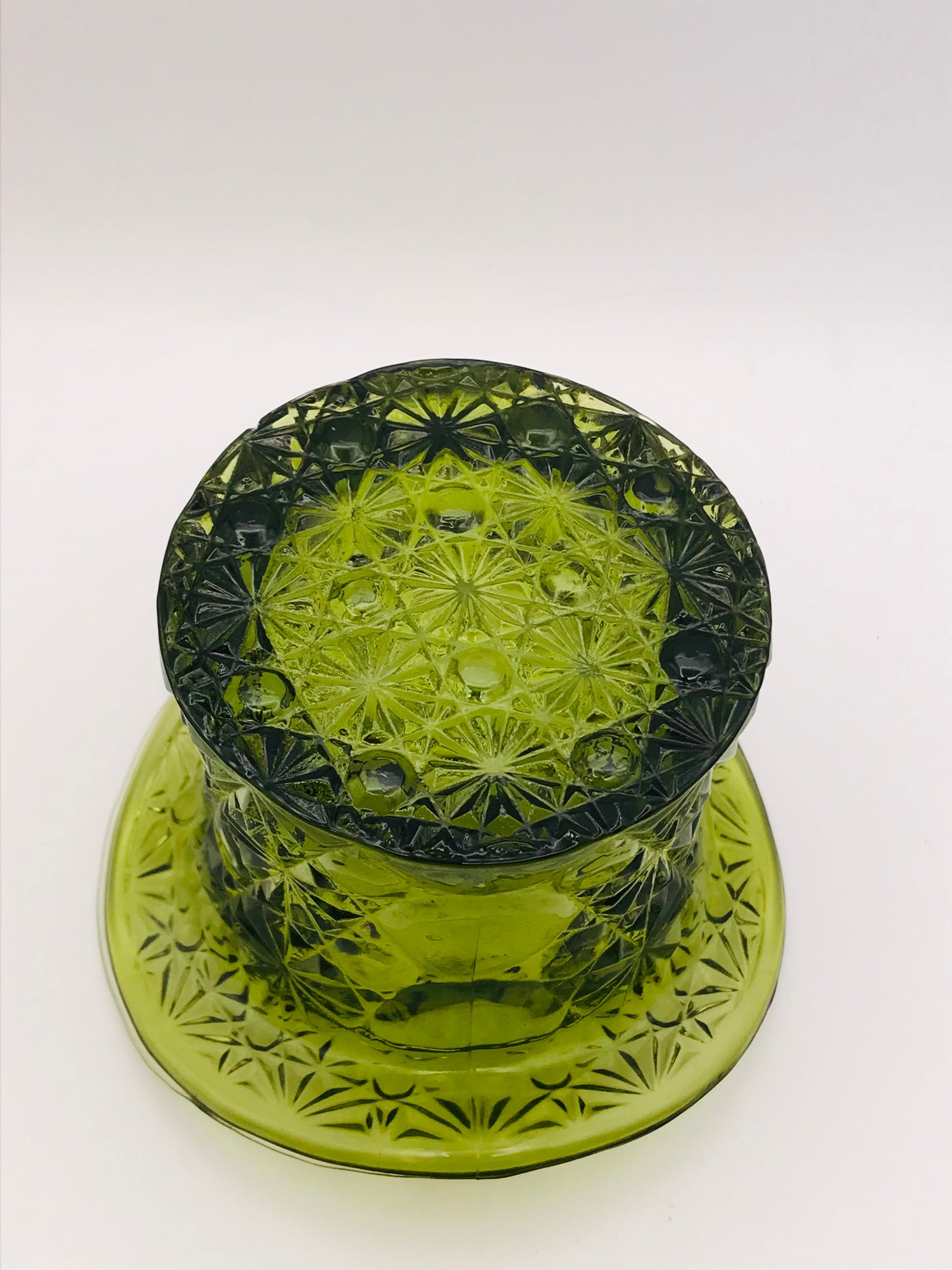 Fenton Daisy and Button Emerald Green Glass Top Hat
