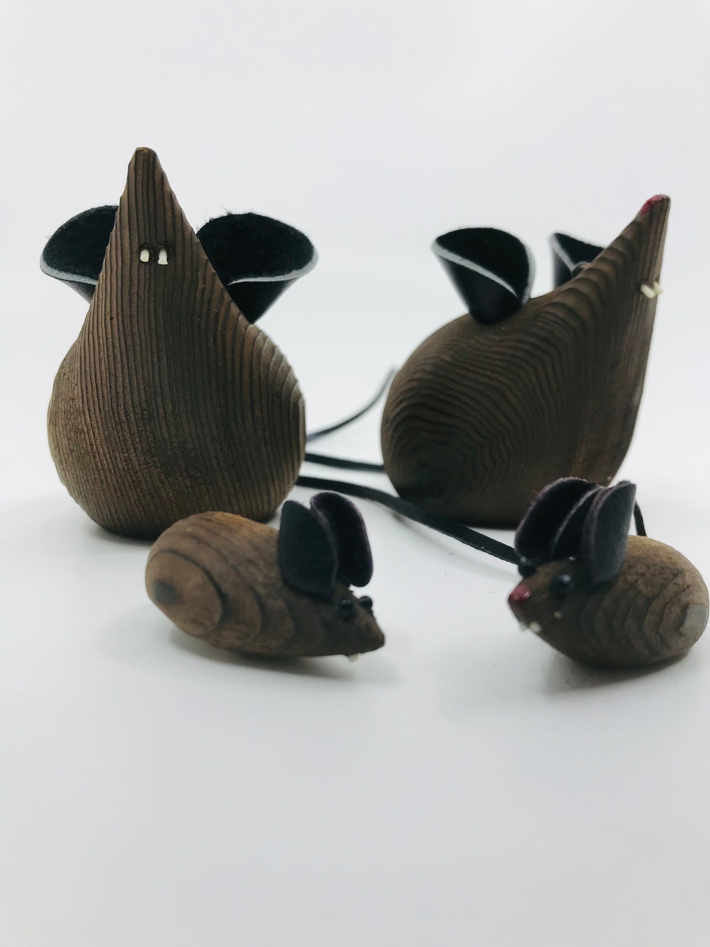 Vintage Wooden Miniature Mouse Family - Set of 4