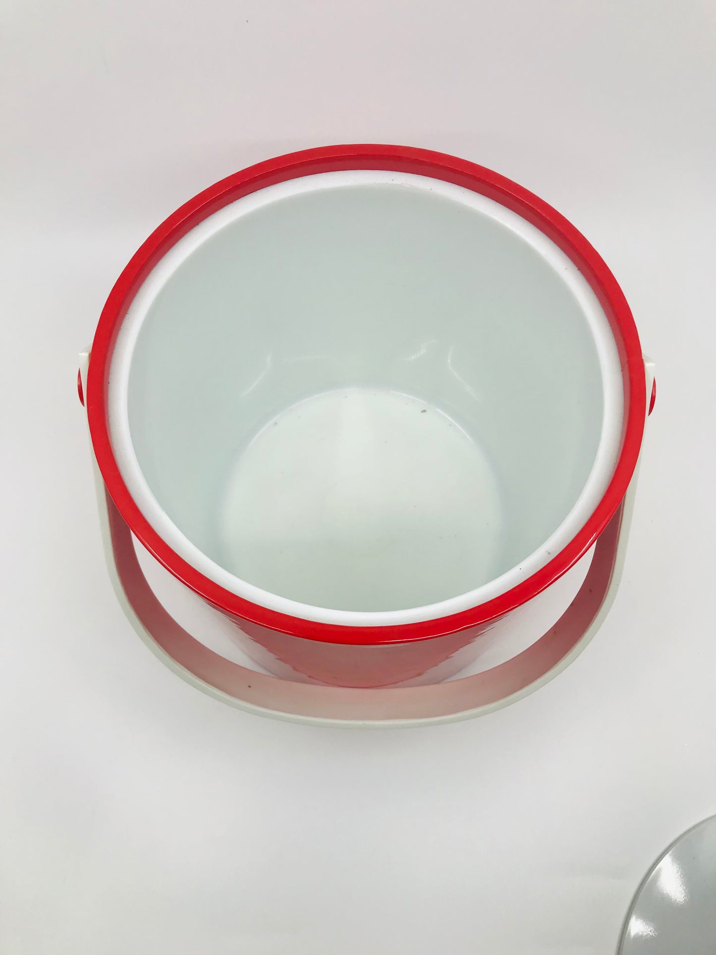 Red Acrylic Ice Bucket with White handle and Lid