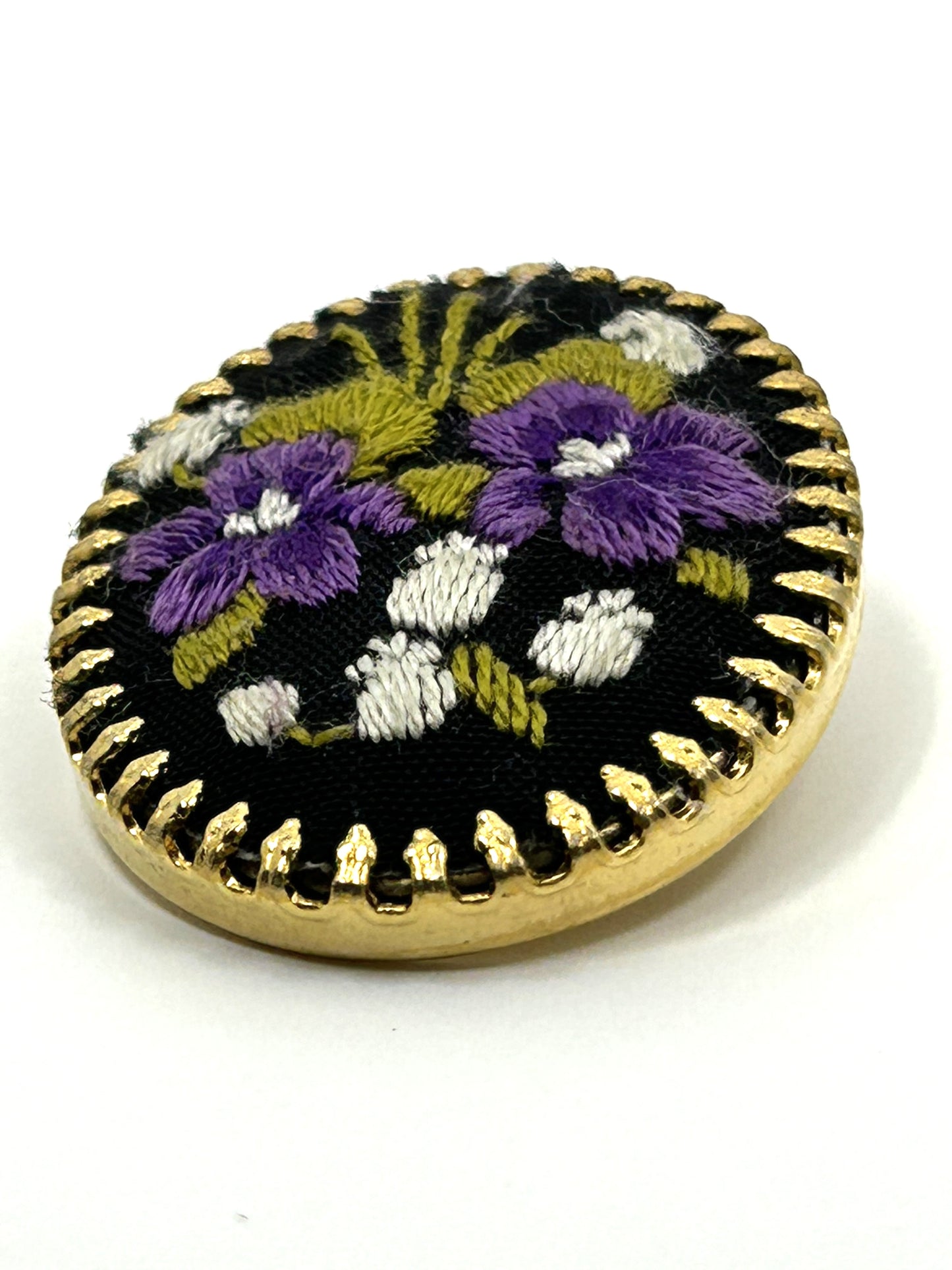 Vintage Cross Stitched Violets Round Goldtone Cameo Brooch