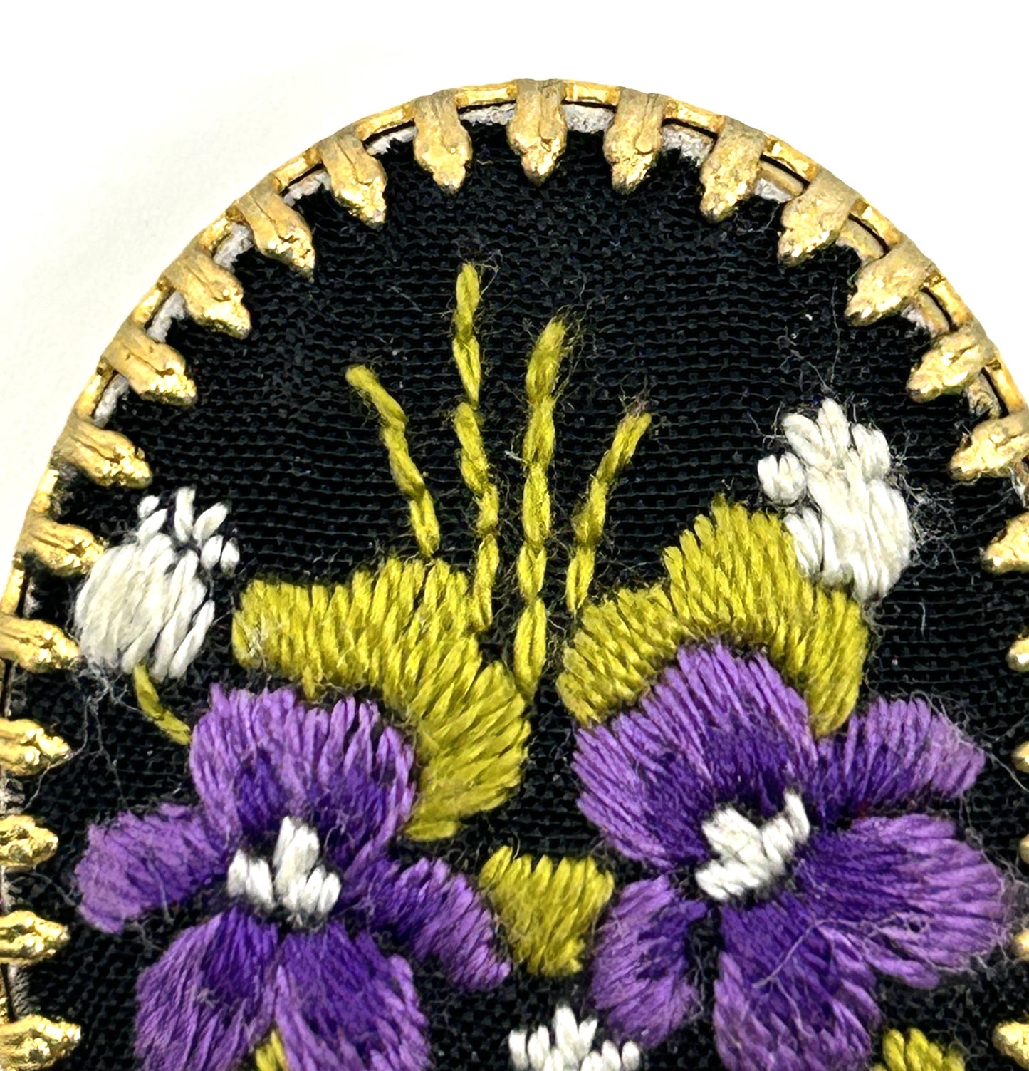 Vintage Cross Stitched Violets Round Goldtone Cameo Brooch