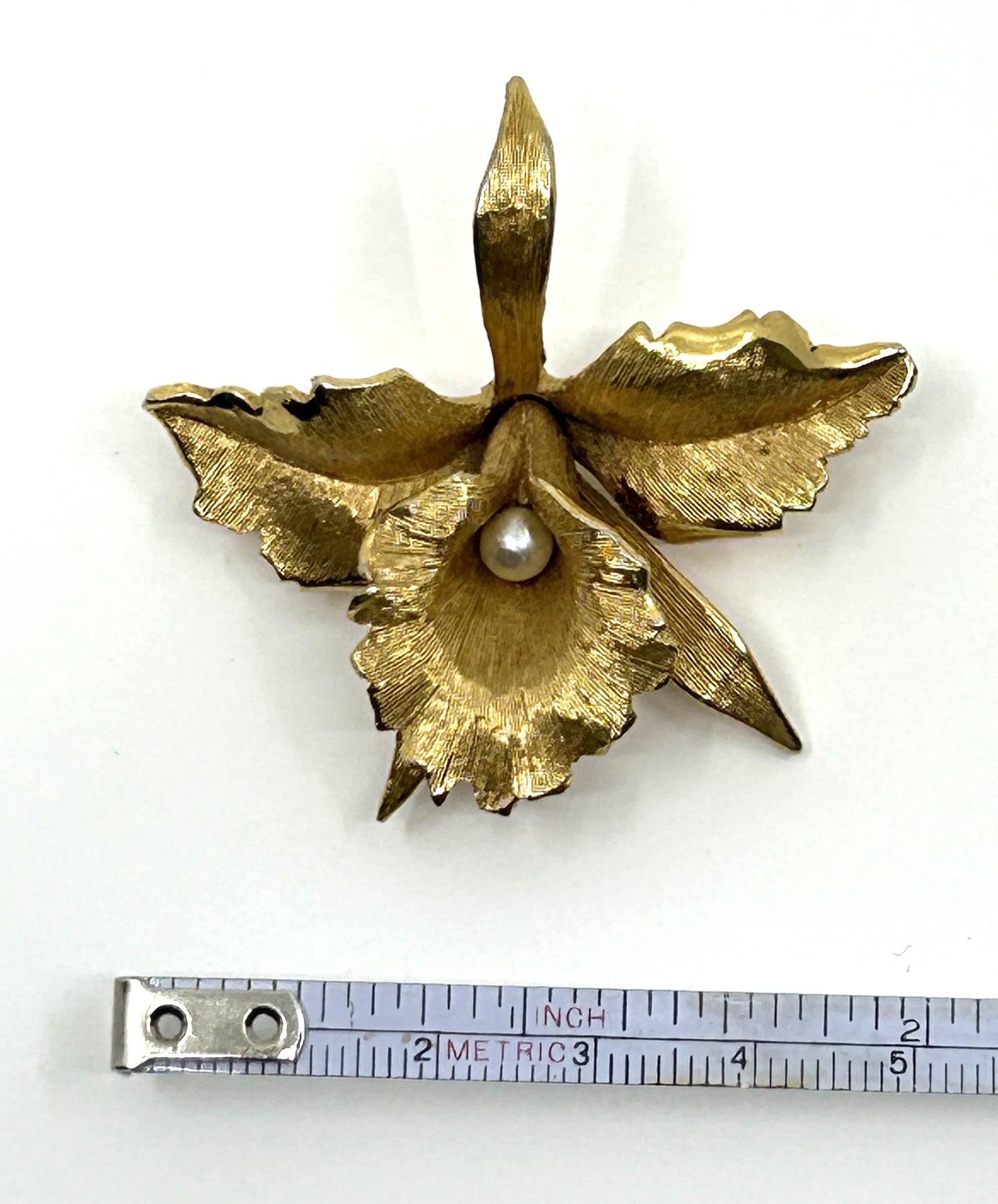 Vintage Textured Goldtone Orchid w/Pearl Brooch