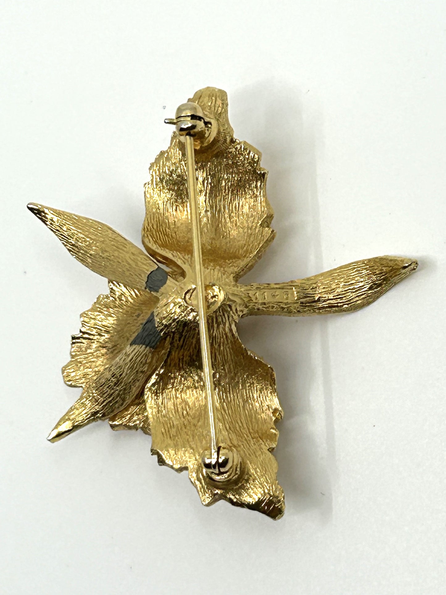Vintage Textured Goldtone Orchid w/Pearl Brooch