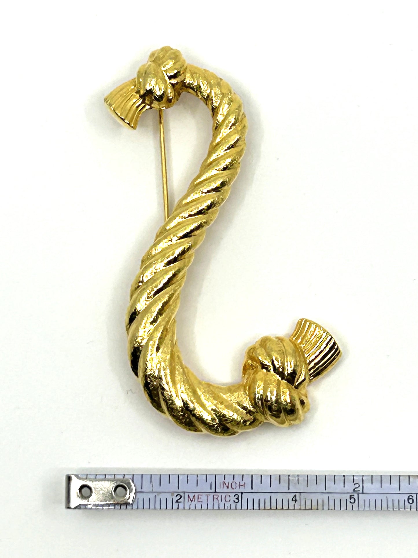 Vintage Goldtone Swirl Nautical Rope Brooch