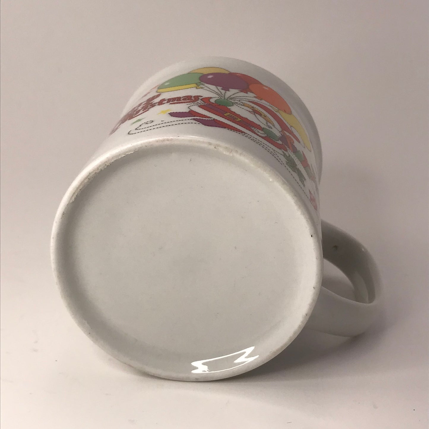 Merry Christmas Santa and Balloons Plate and Mugs Set