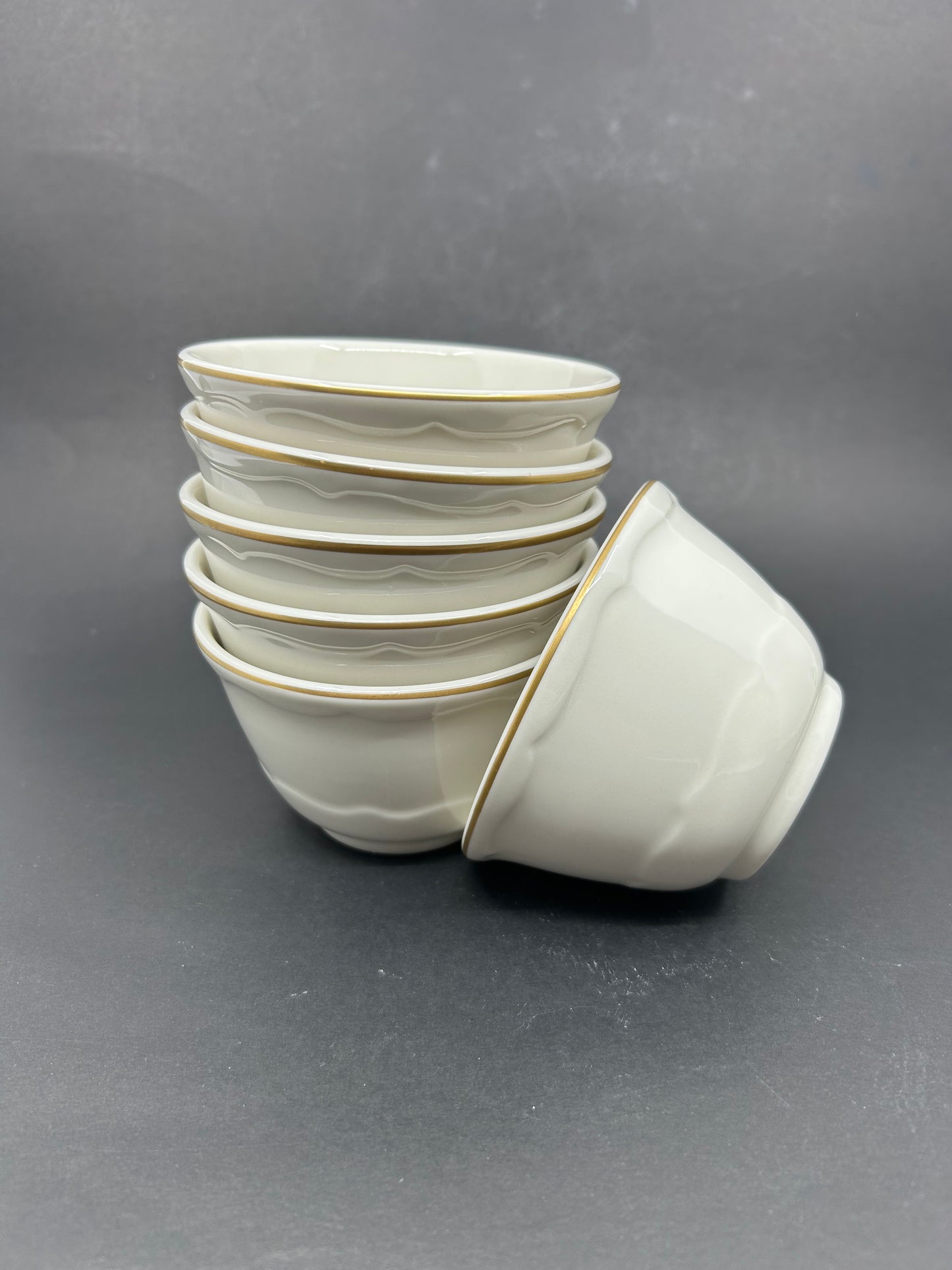 Syracuse of Canada 70 Restaurant Ware Mini White Bowls with Gold Trim