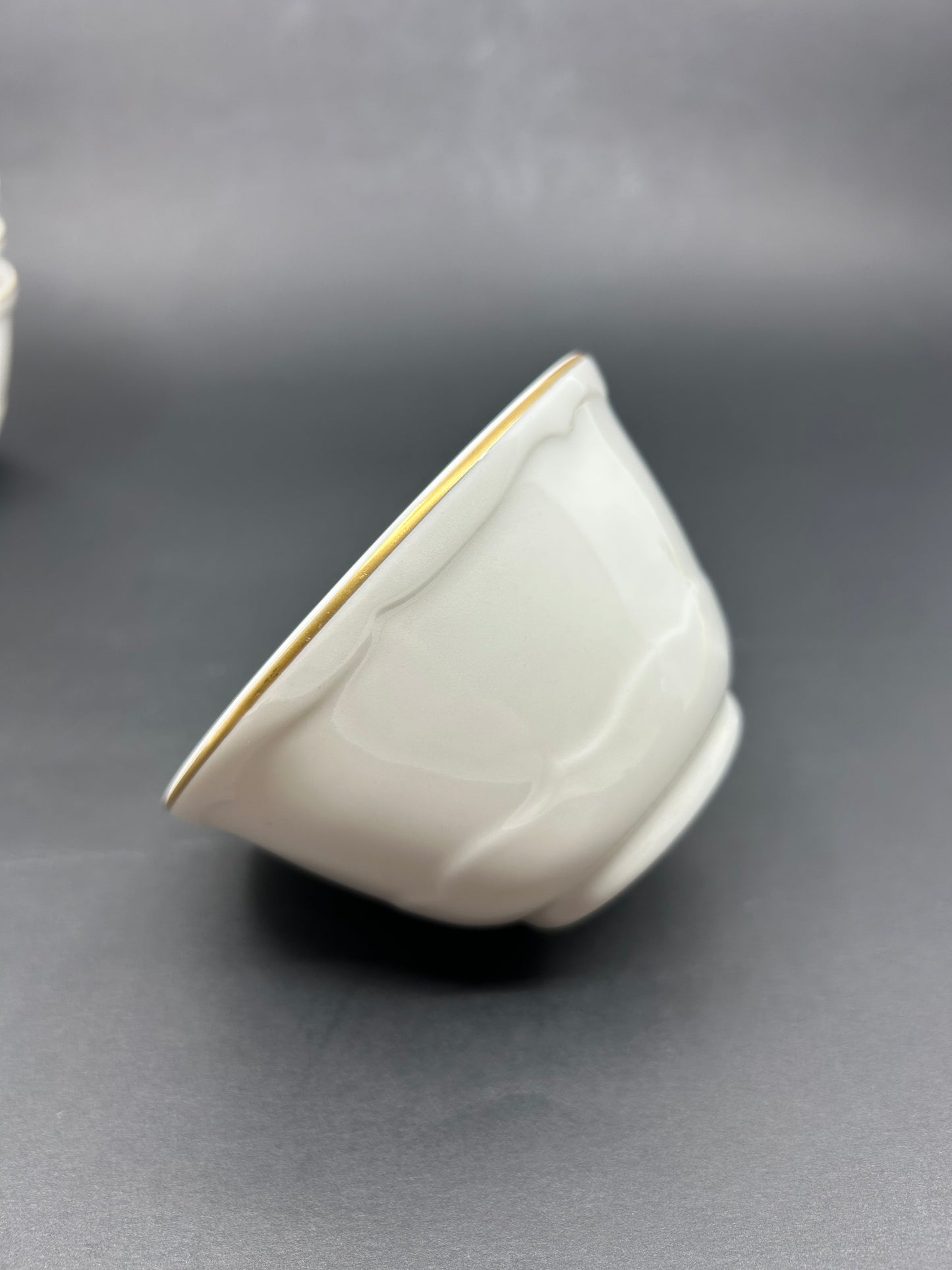 Syracuse of Canada 70 Restaurant Ware Mini White Bowls with Gold Trim