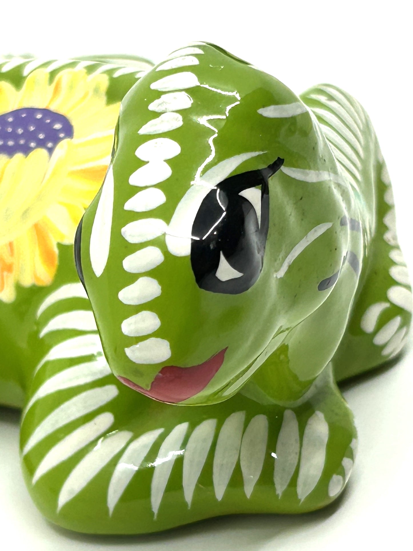 Talavera Hand Painted Mexican Folk Art Ceramic Green Lizard / Salamander / Iguana