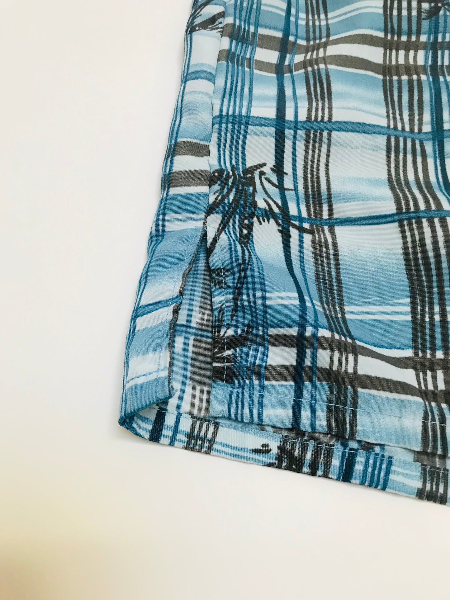 ALOHA JOE - Blue/Black Striped Plaid S/S Tropical Shirt with Palm trees - XL Men's