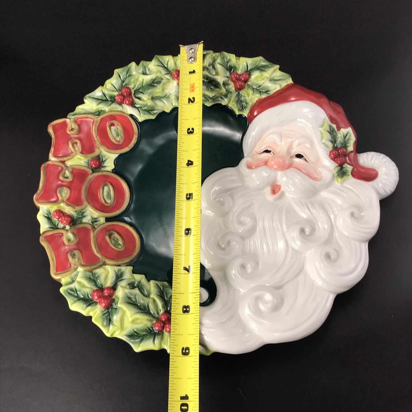 Fitz and Floyd Essentials Ceramic Ho Ho Ho Santa Claus Face Christmas Holly Wreath Décor Plate