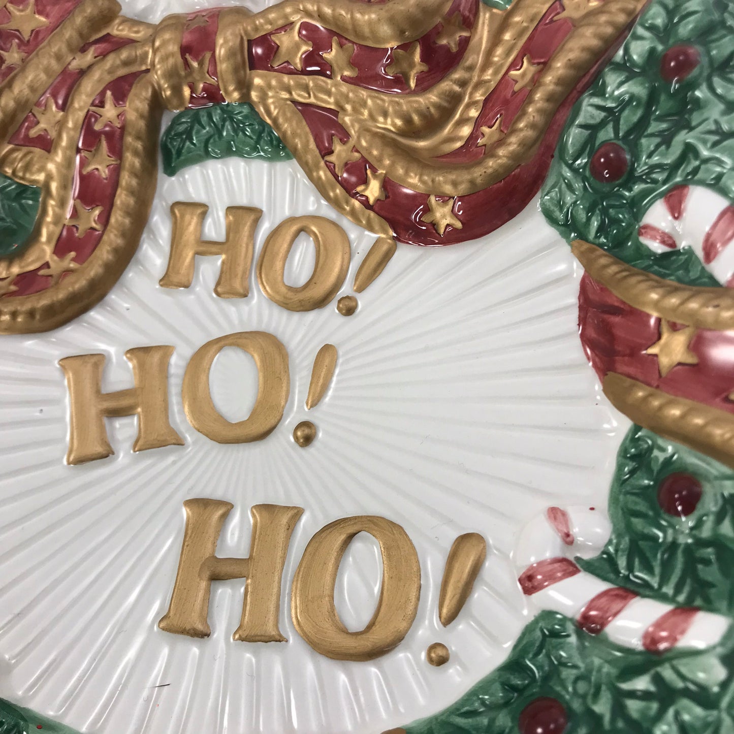 Fitz and Floyd Essentials Ceramic HO HO HO Santa Claus Hugging a Christmas Wreath Décor Plate